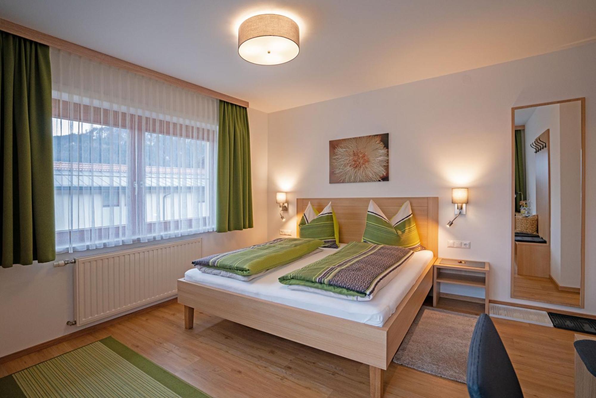 Haus Lackner Am Weissensee In Kaernten Kültér fotó